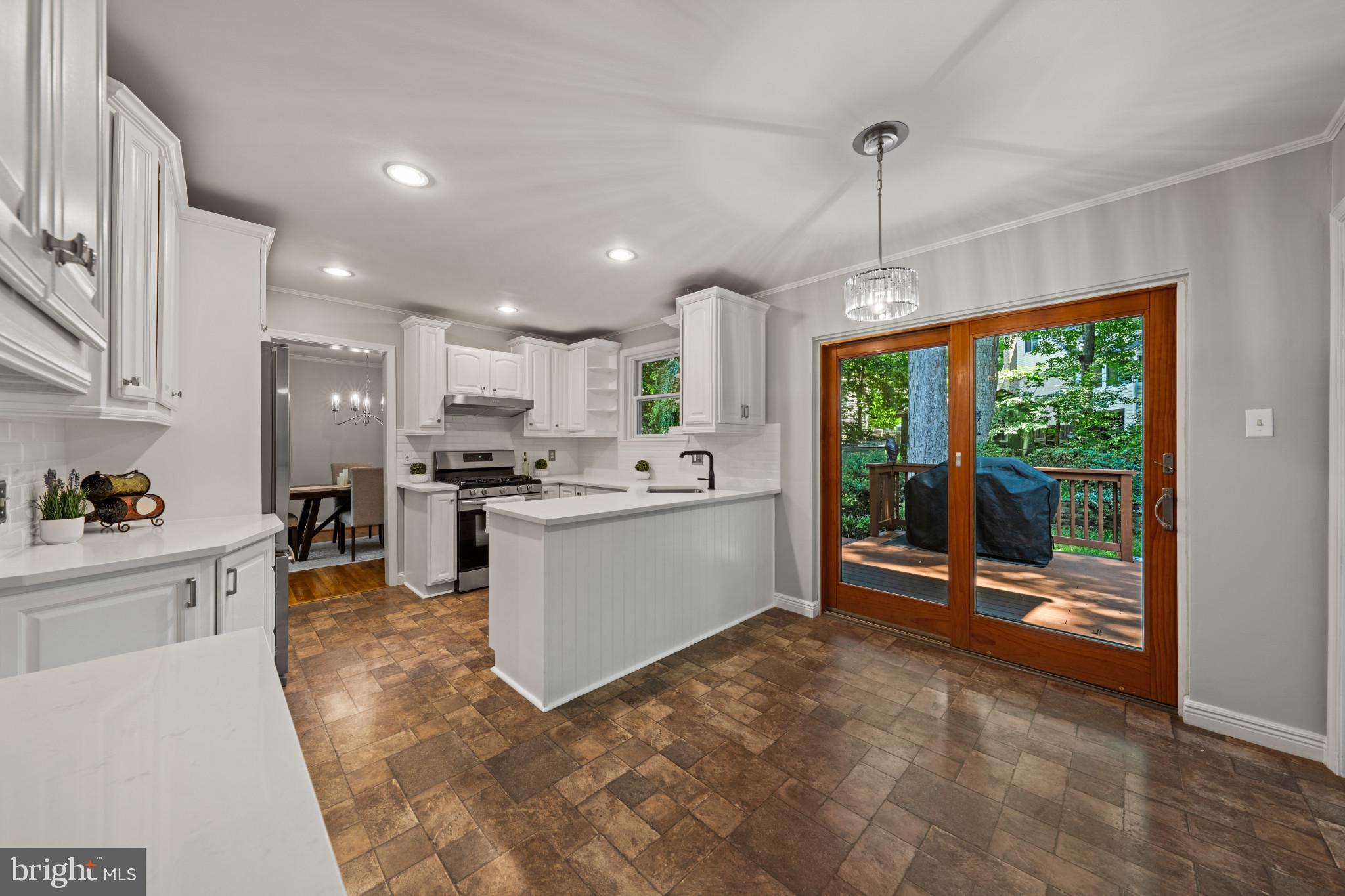 9809 BACON COURT