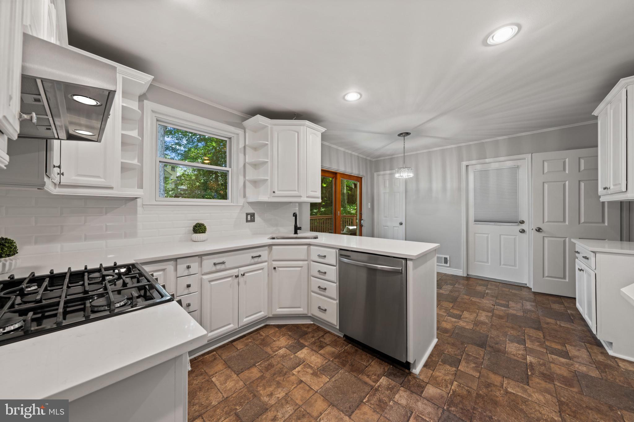 9809 BACON COURT