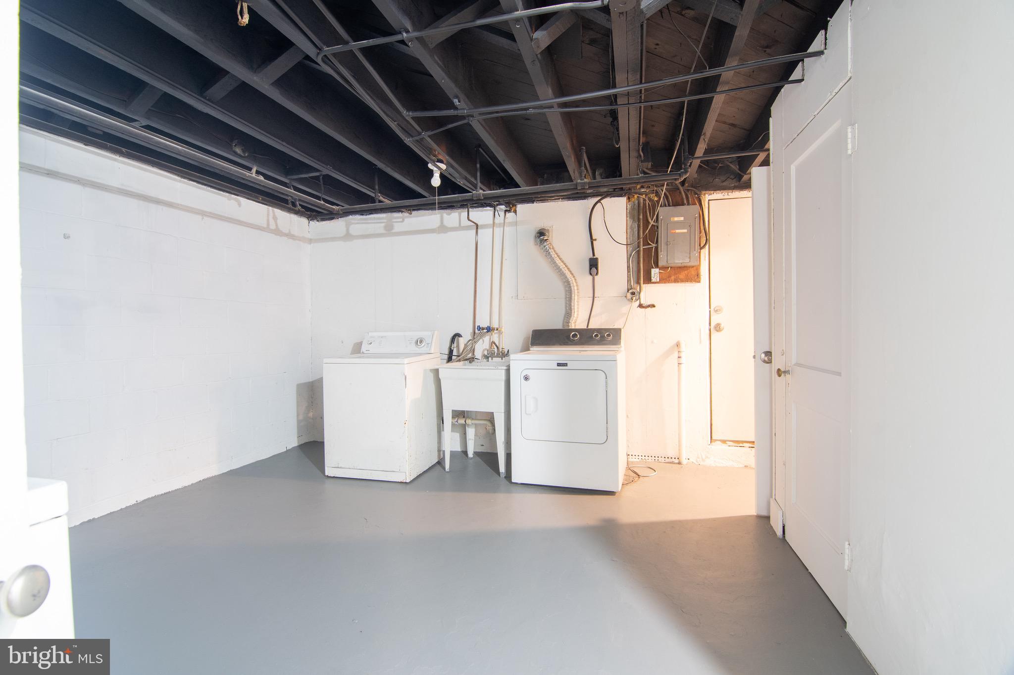 NORTHWOOD - Residential