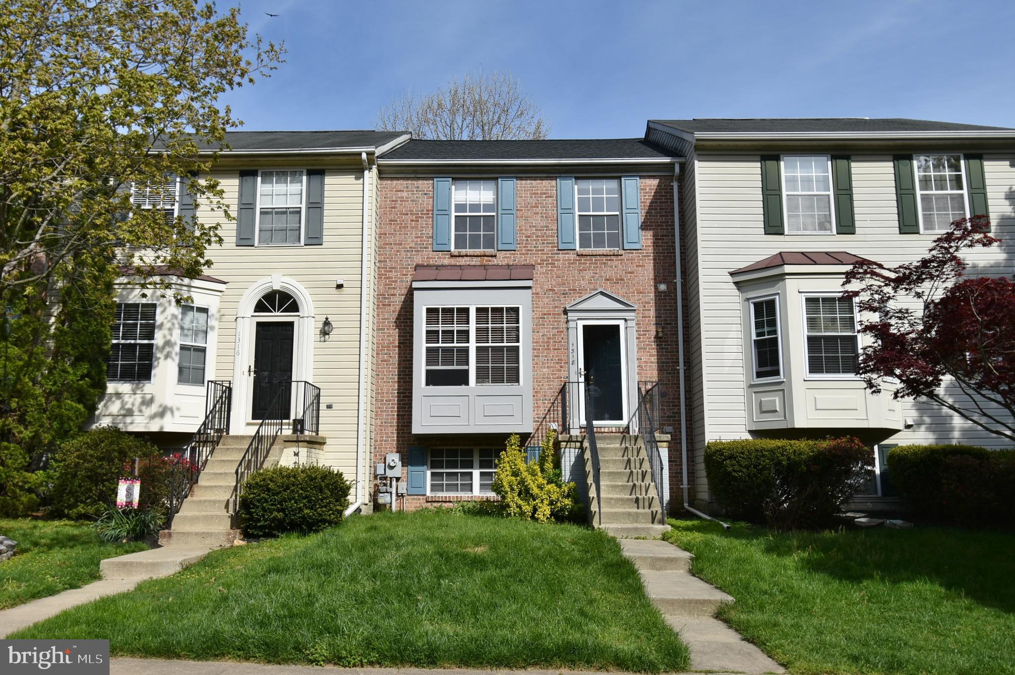 HUNTERS CROSS - Residential Lease