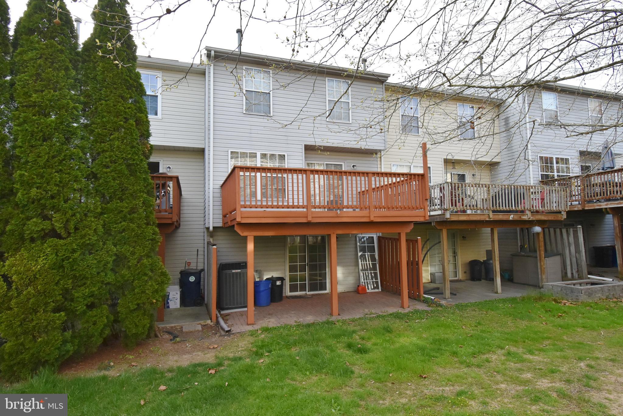 HUNTERS CROSS - Residential Lease