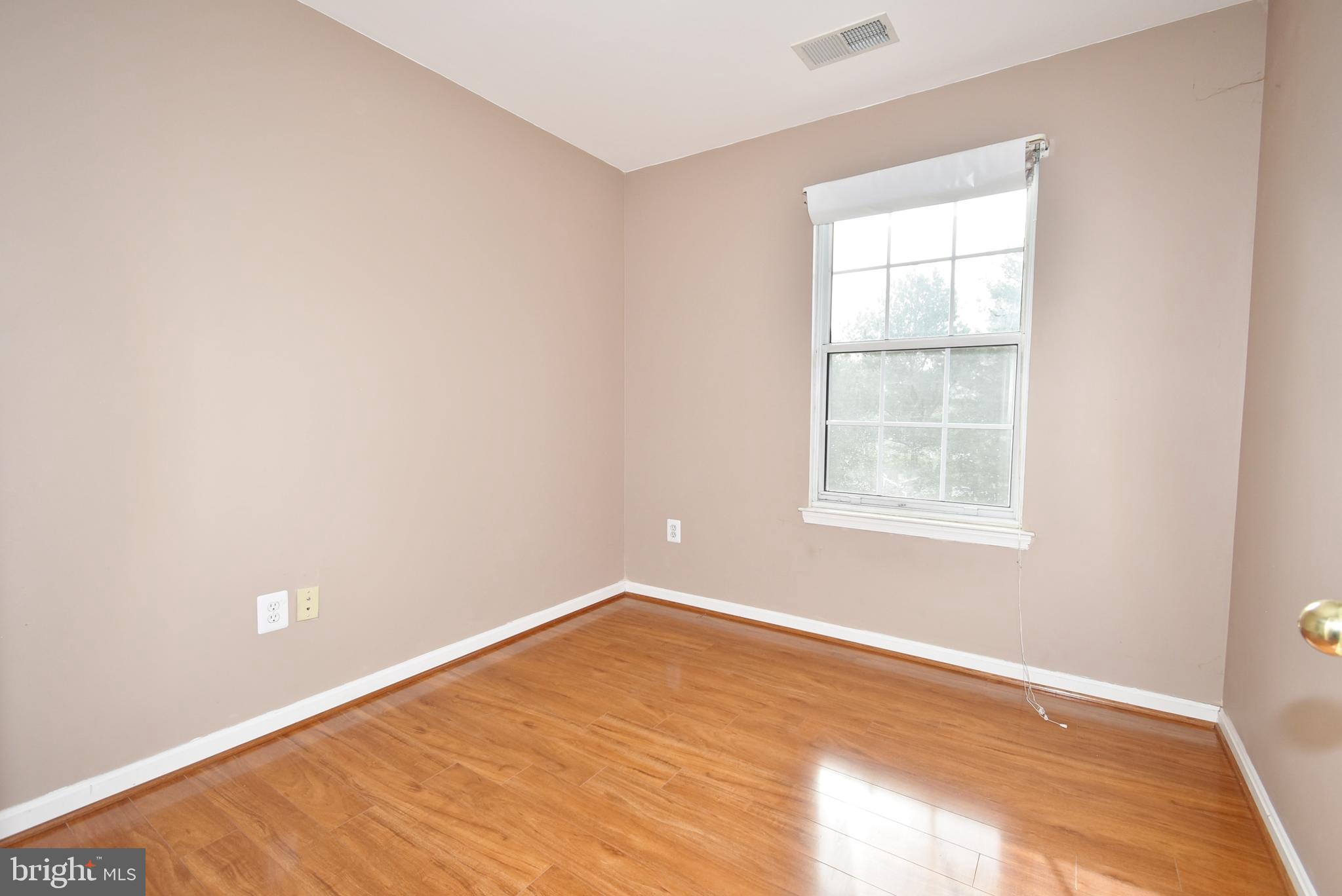 HUNTERS CROSS - Residential Lease