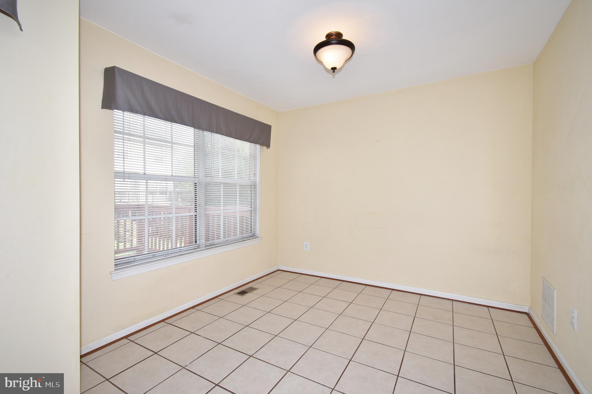 HUNTERS CROSS - Residential Lease