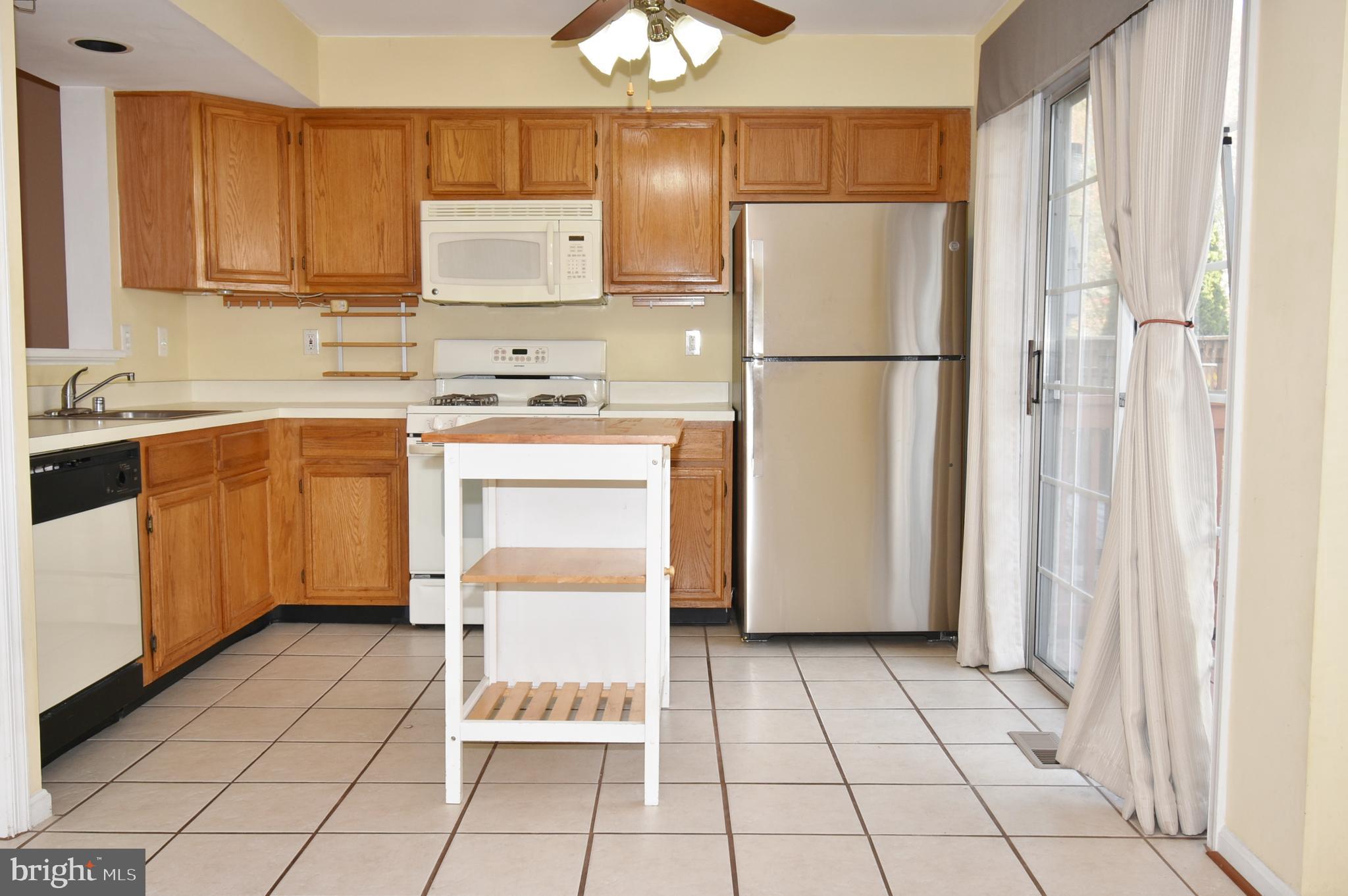 HUNTERS CROSS - Residential Lease