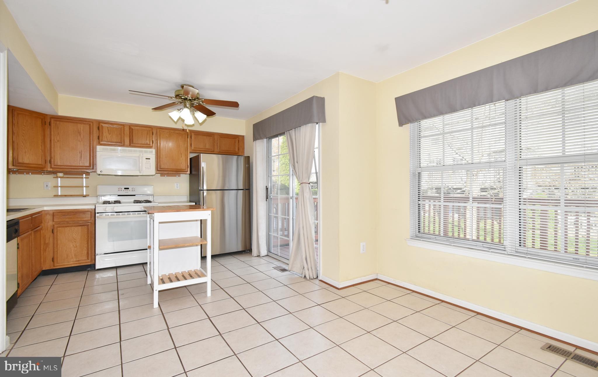 HUNTERS CROSS - Residential Lease