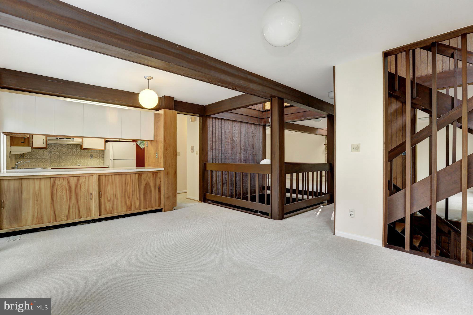 WOODSIDE PARK - Residential