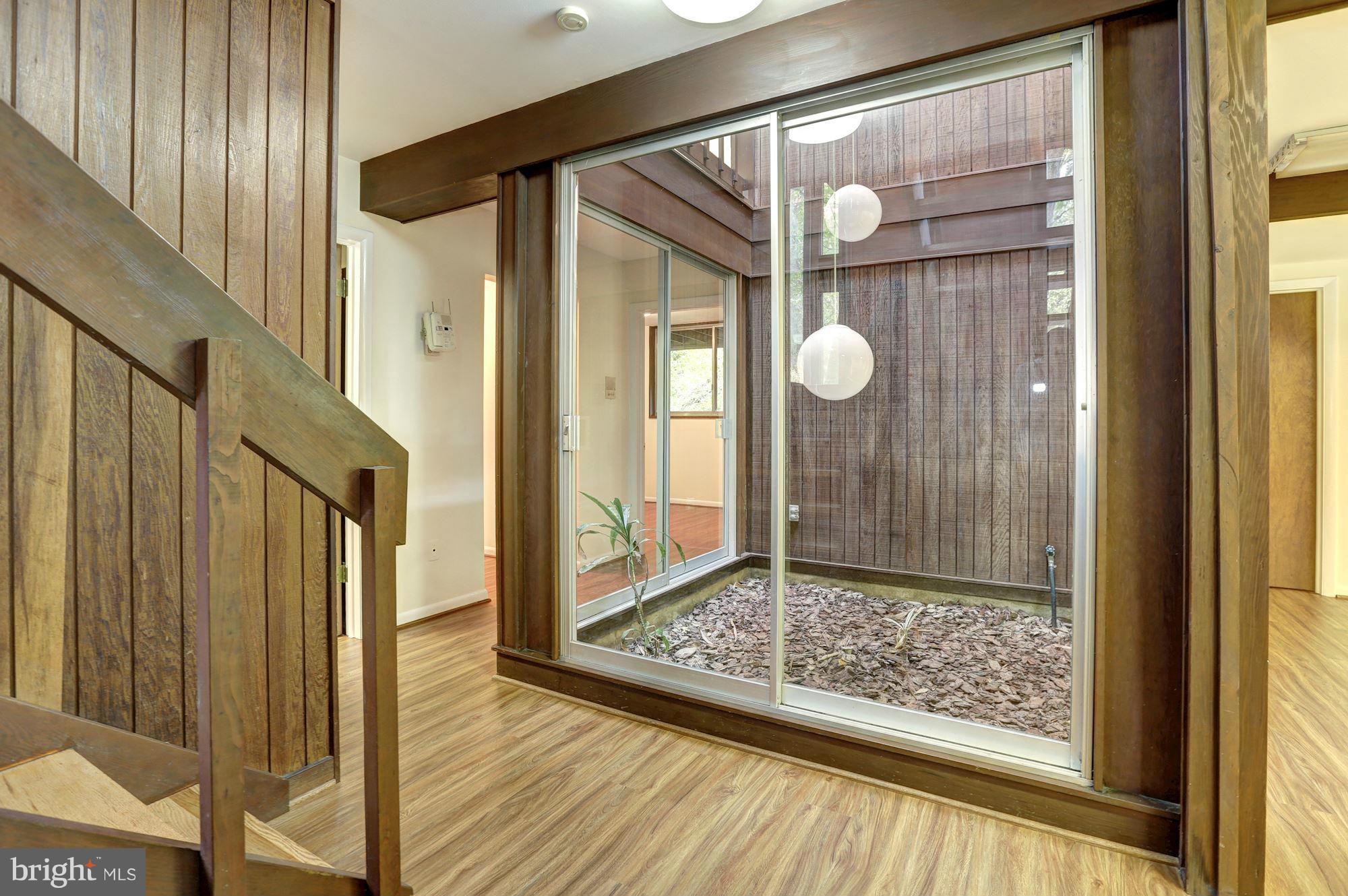 WOODSIDE PARK - Residential