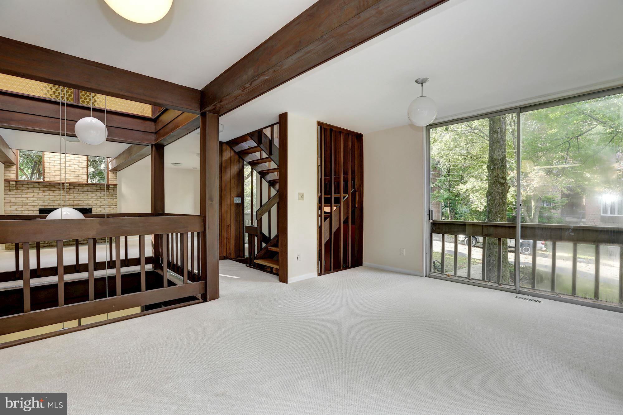 WOODSIDE PARK - Residential