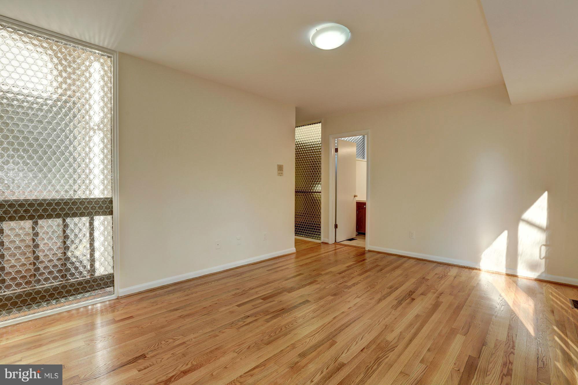 WOODSIDE PARK - Residential