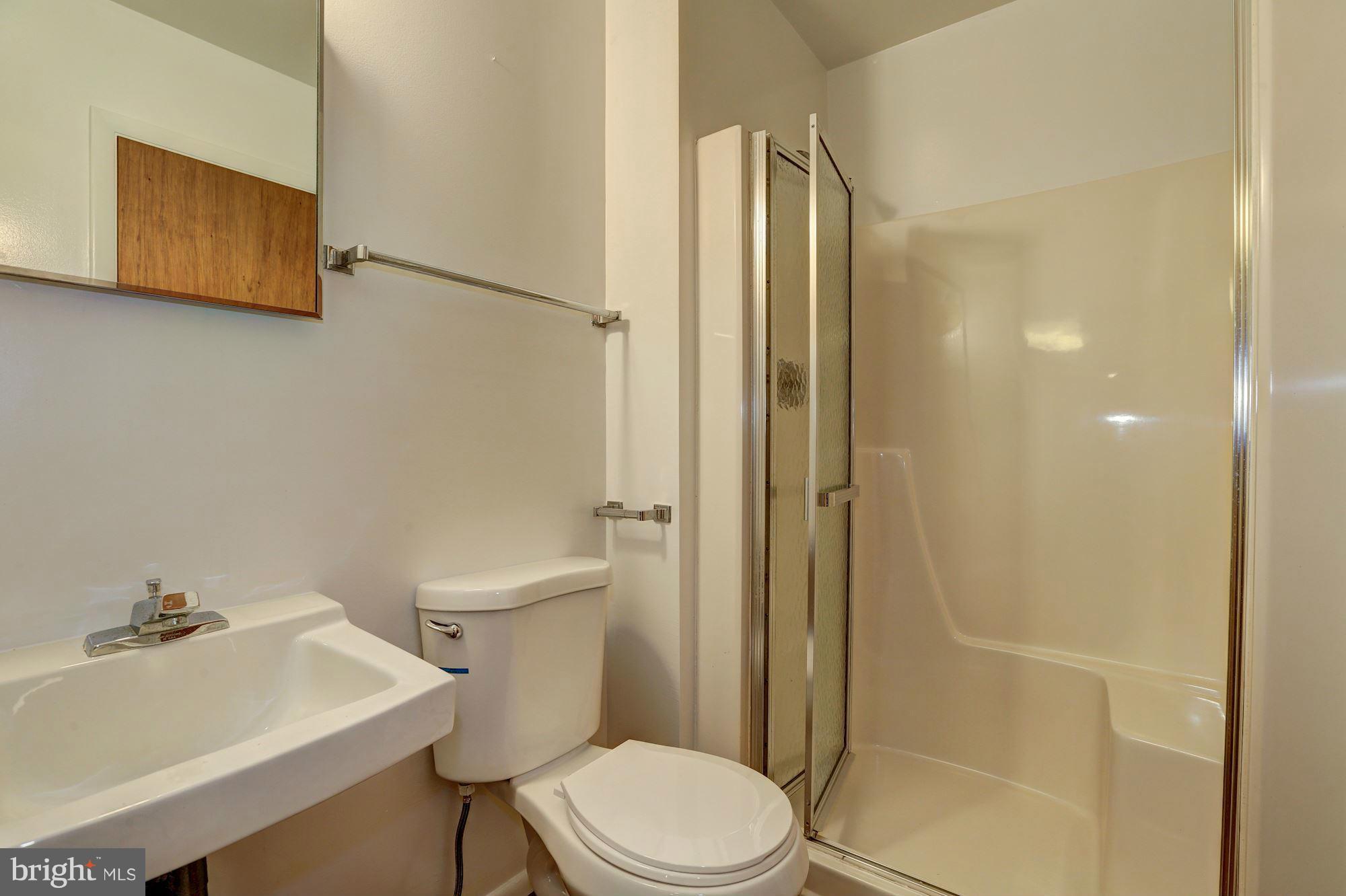 WOODSIDE PARK - Residential