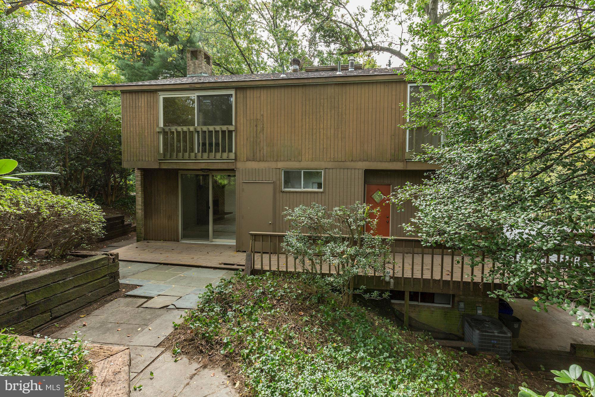 WOODSIDE PARK - Residential