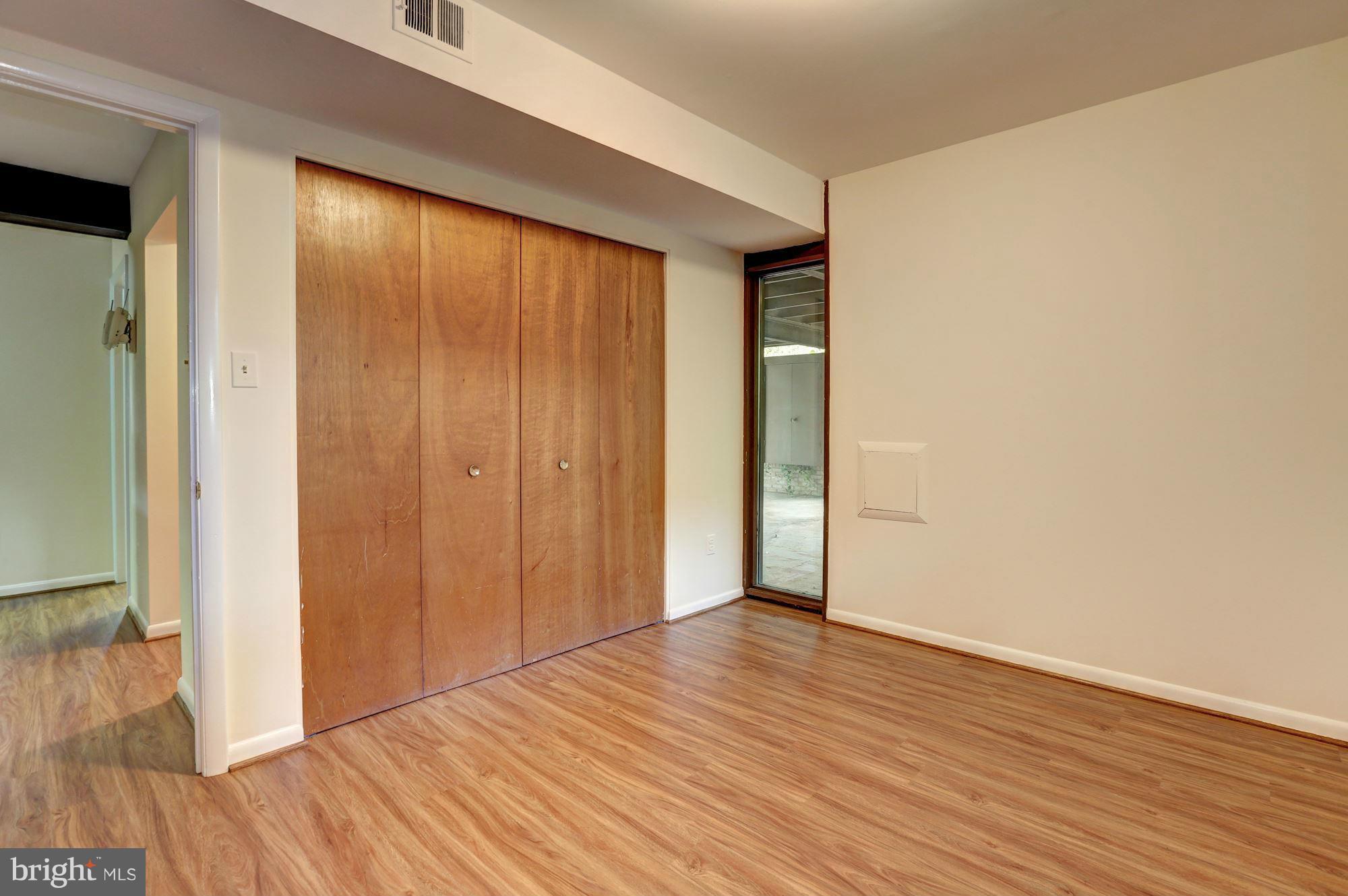 WOODSIDE PARK - Residential