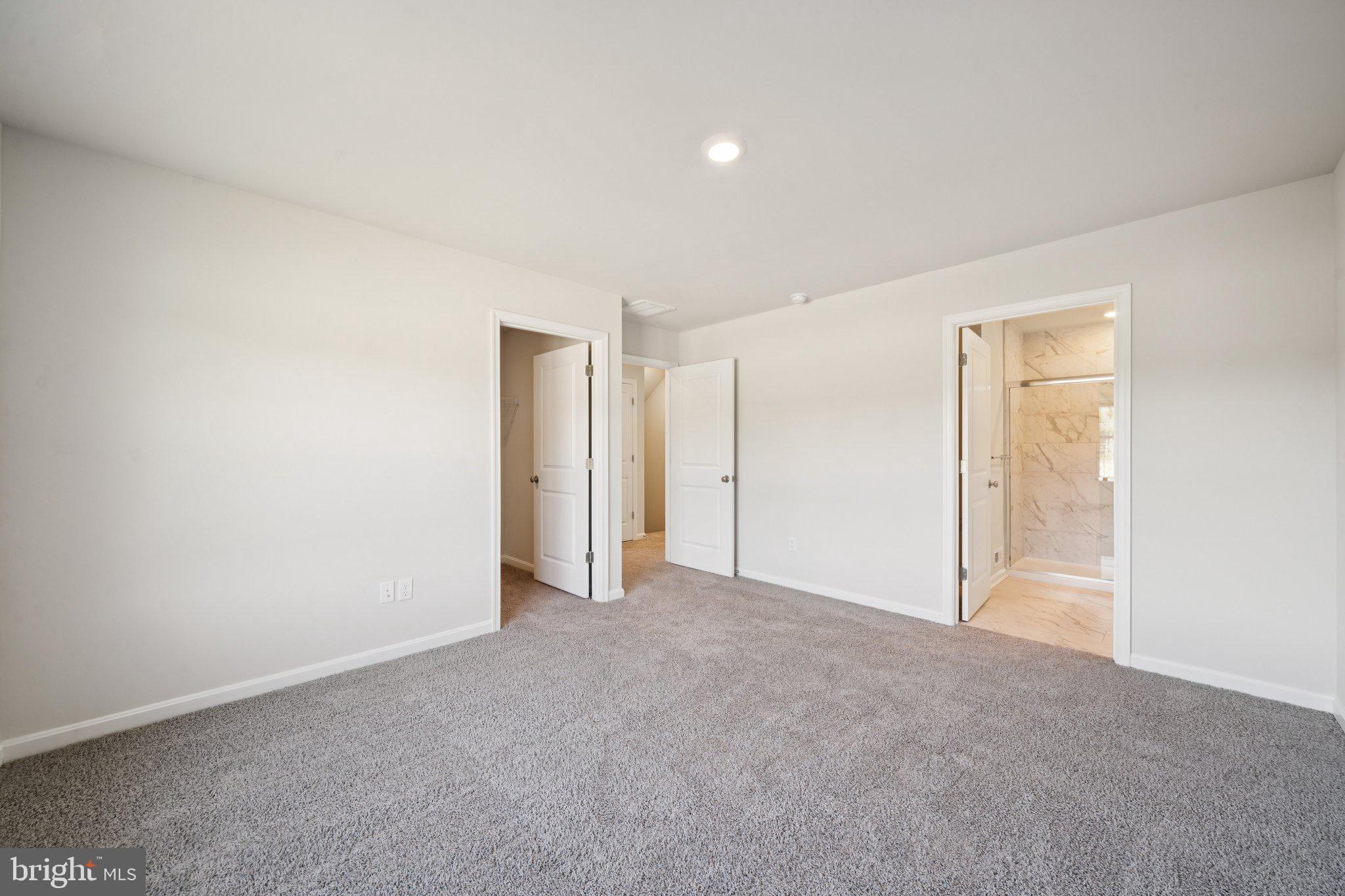 LADYSMITH VILLAGE - Residential