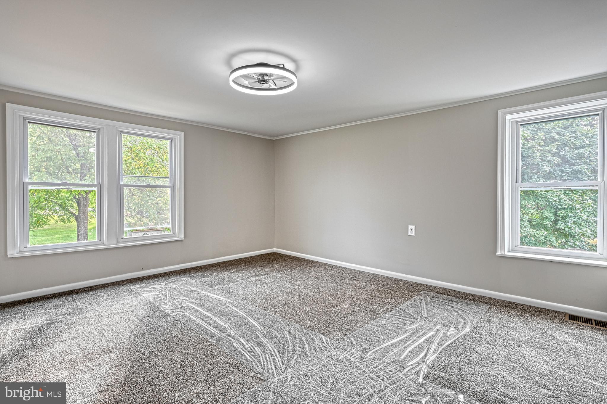 SOUTH MIDDLETON - Residential