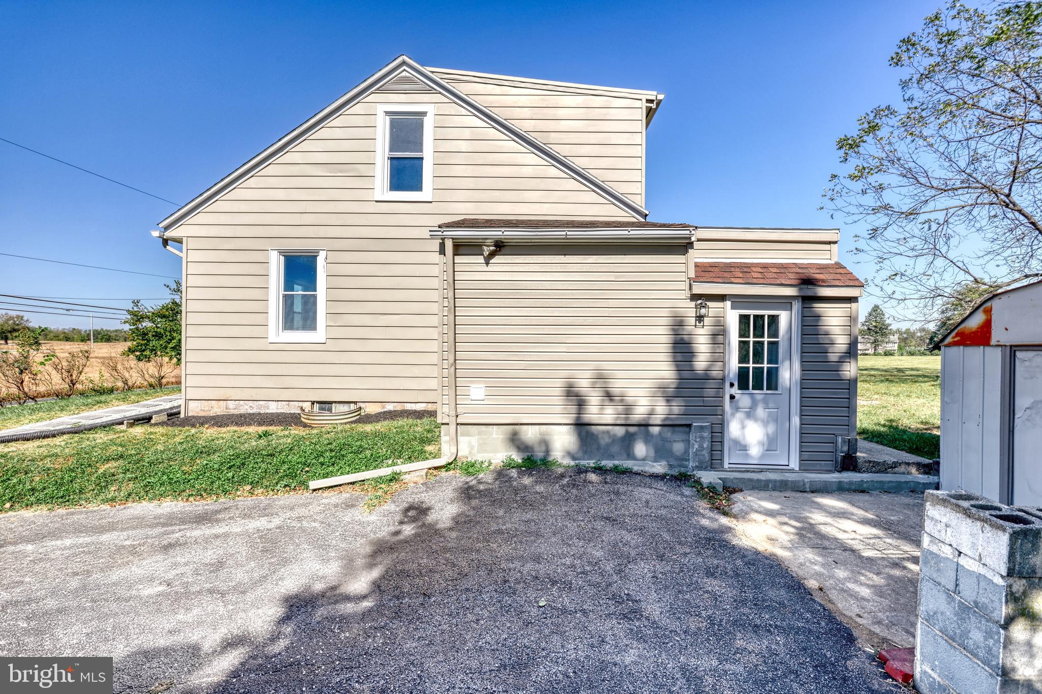 SOUTH MIDDLETON - Residential