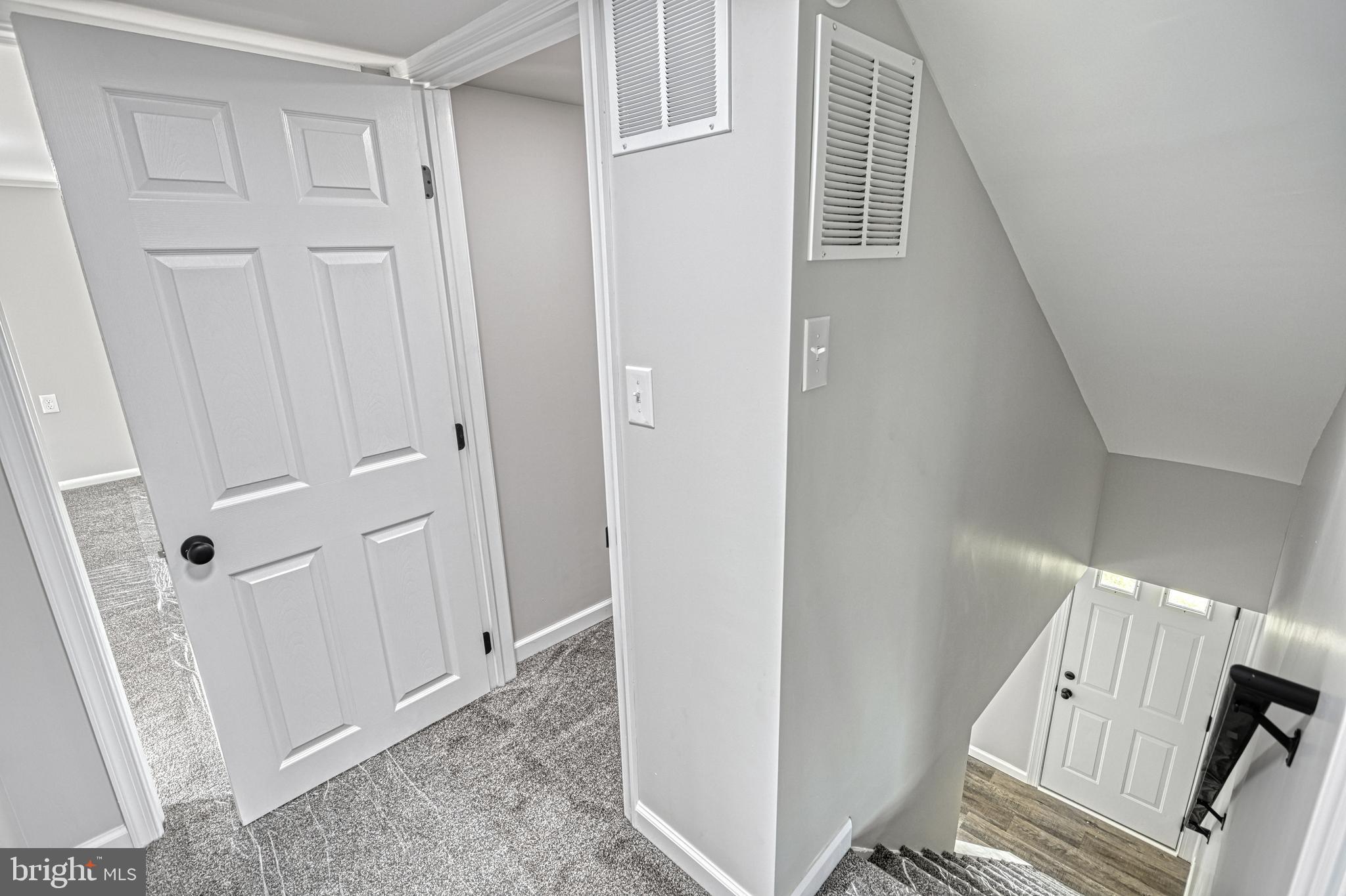 SOUTH MIDDLETON - Residential