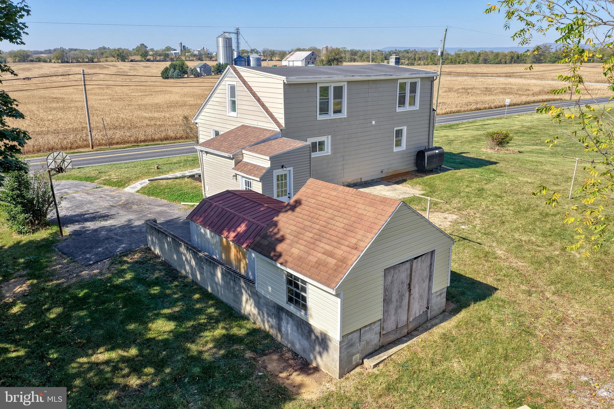 SOUTH MIDDLETON - Residential