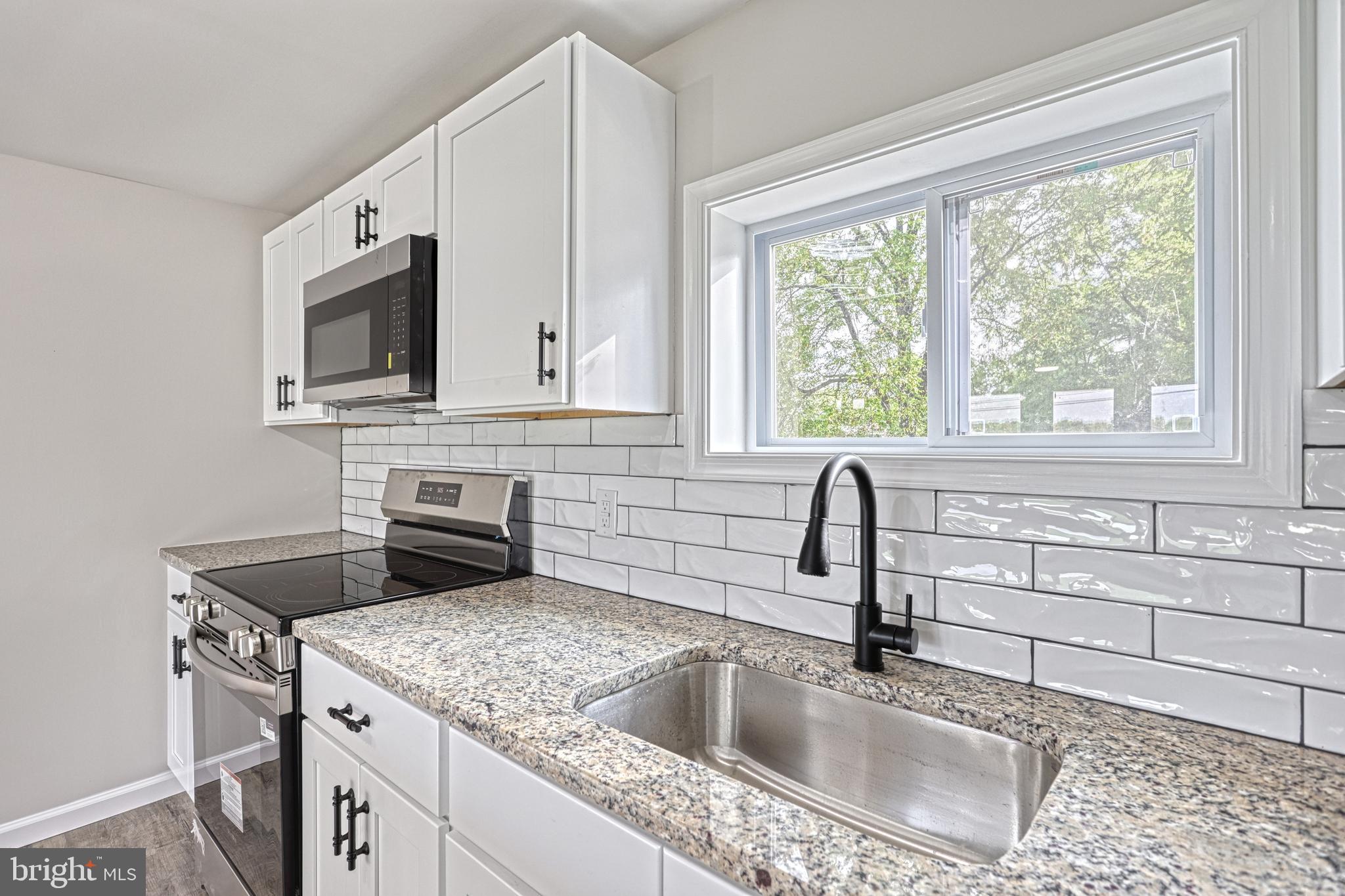 SOUTH MIDDLETON - Residential