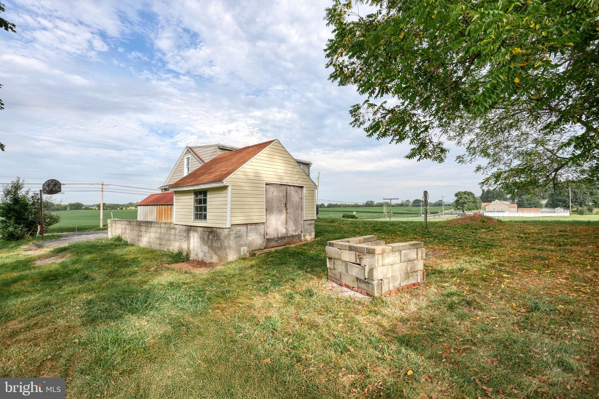 SOUTH MIDDLETON - Residential