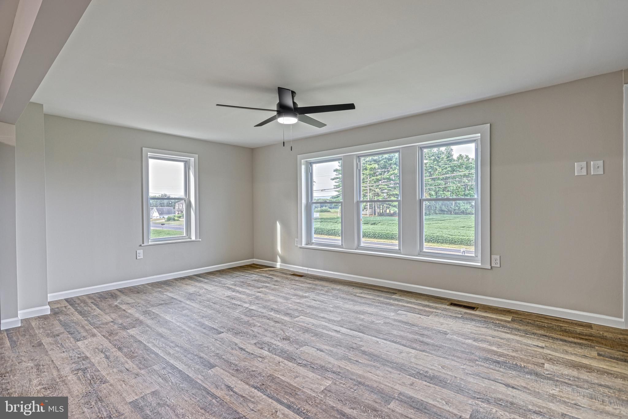 SOUTH MIDDLETON - Residential