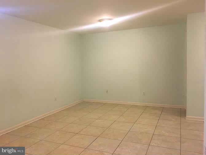 WILLIAMSTOWN - Residential