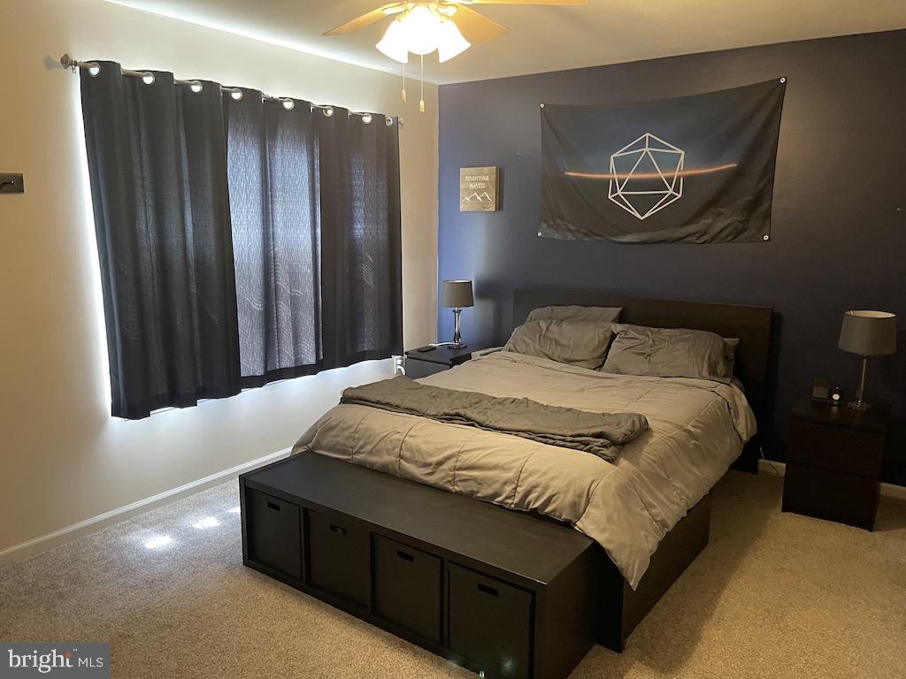 VILLAGES OF SALEM STATION - Residential