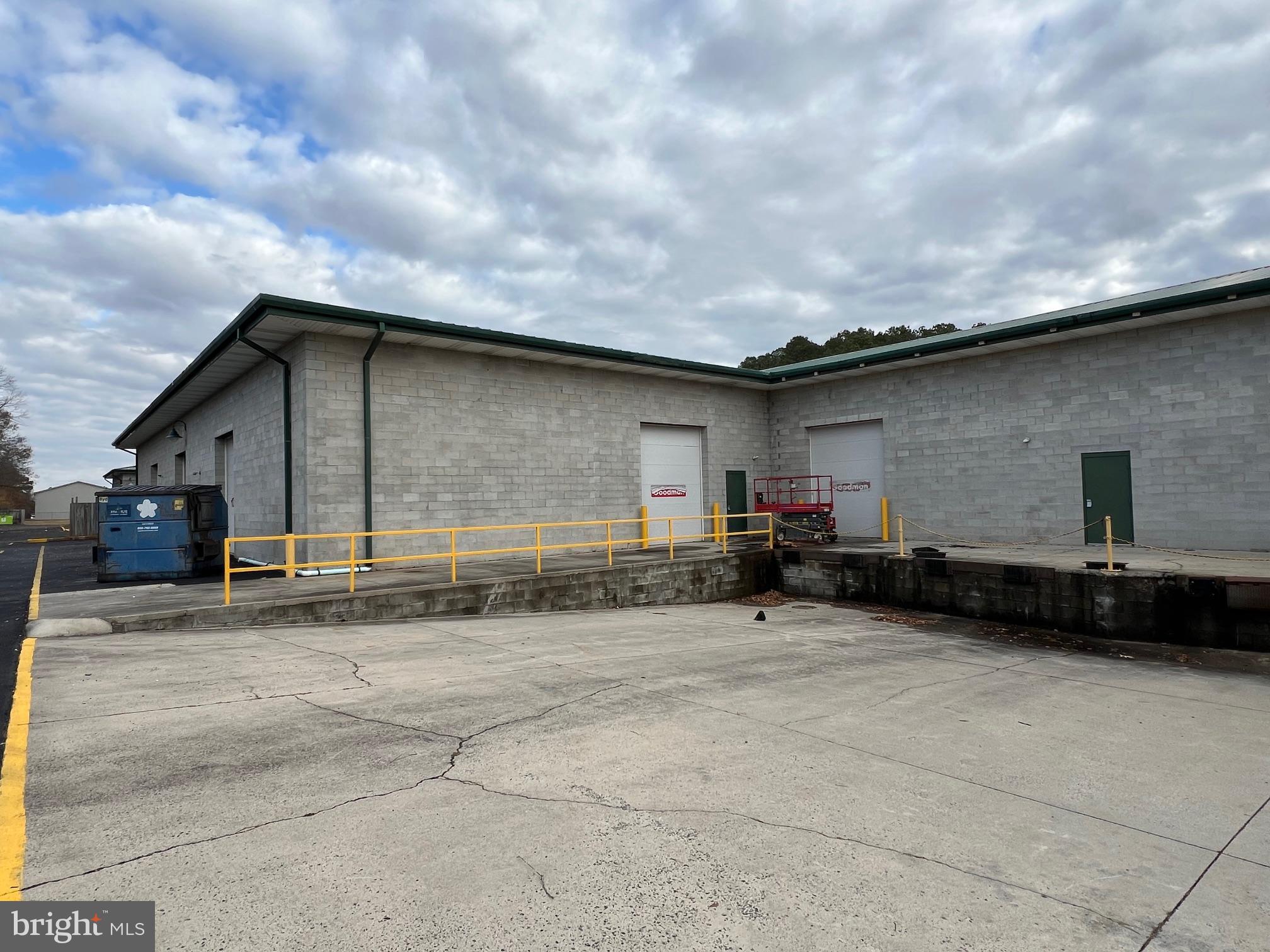 NONE AVAILABLE - Commercial Lease