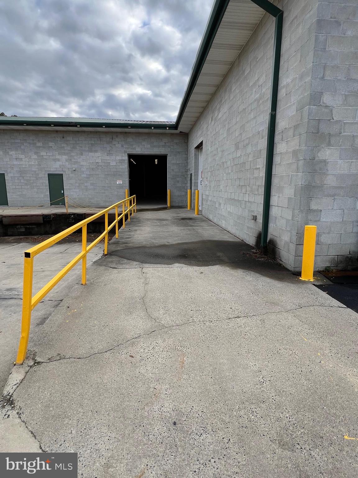 NONE AVAILABLE - Commercial Lease