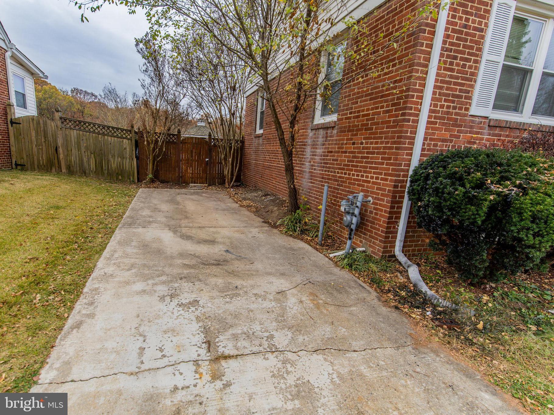 FOREST HEIGHTS - Residential