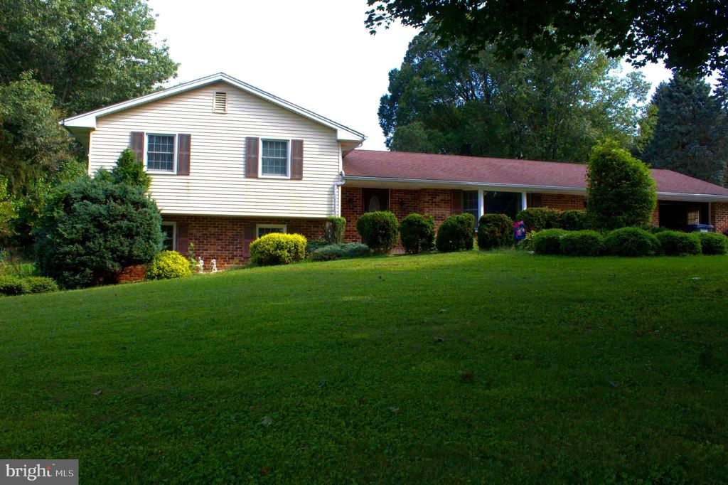 Photo of 187 Run Valley Road, CONESTOGA, PA 17516 (MLS # PALA2074872)