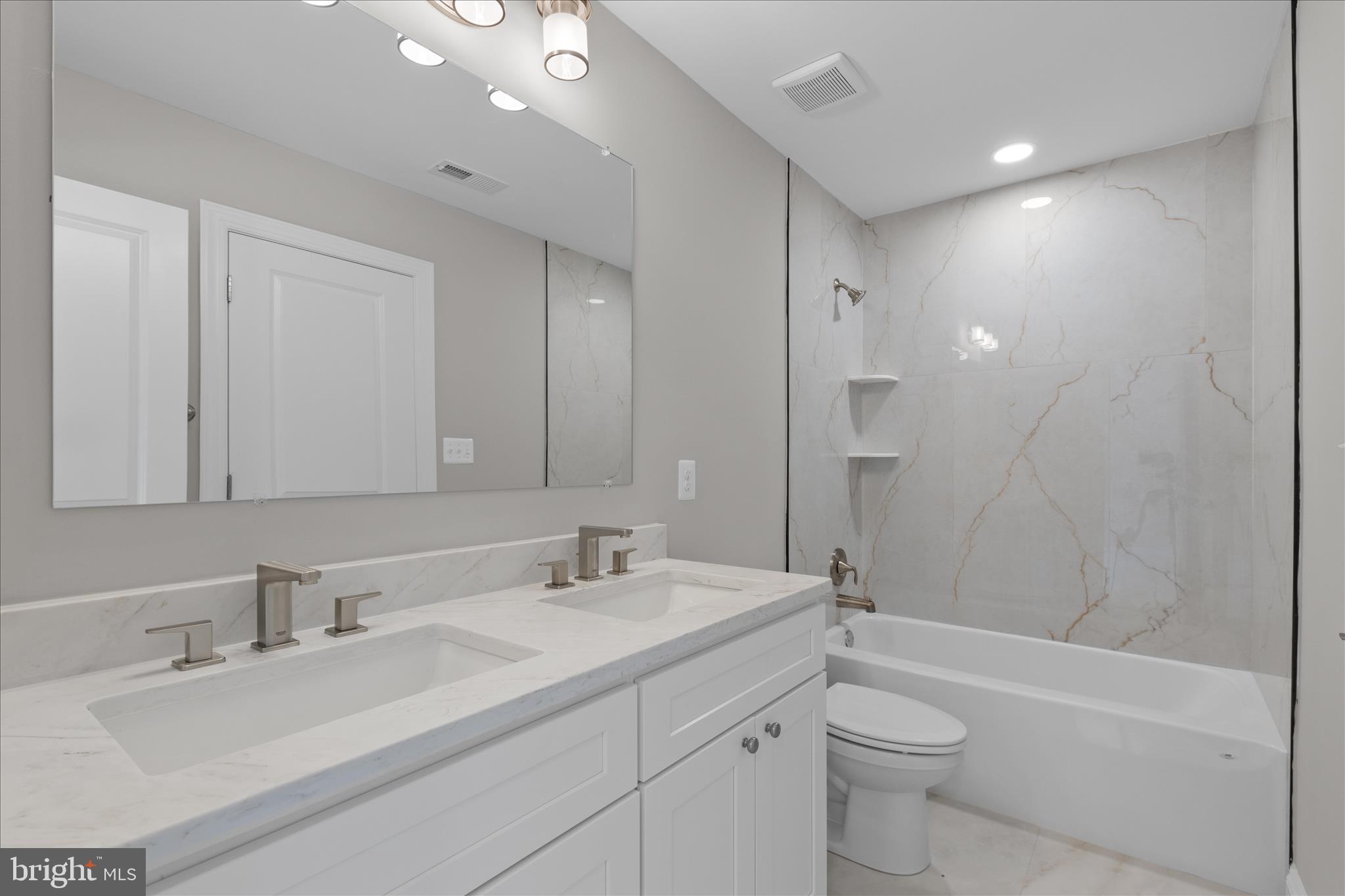 WATERFORD COVE - Residential