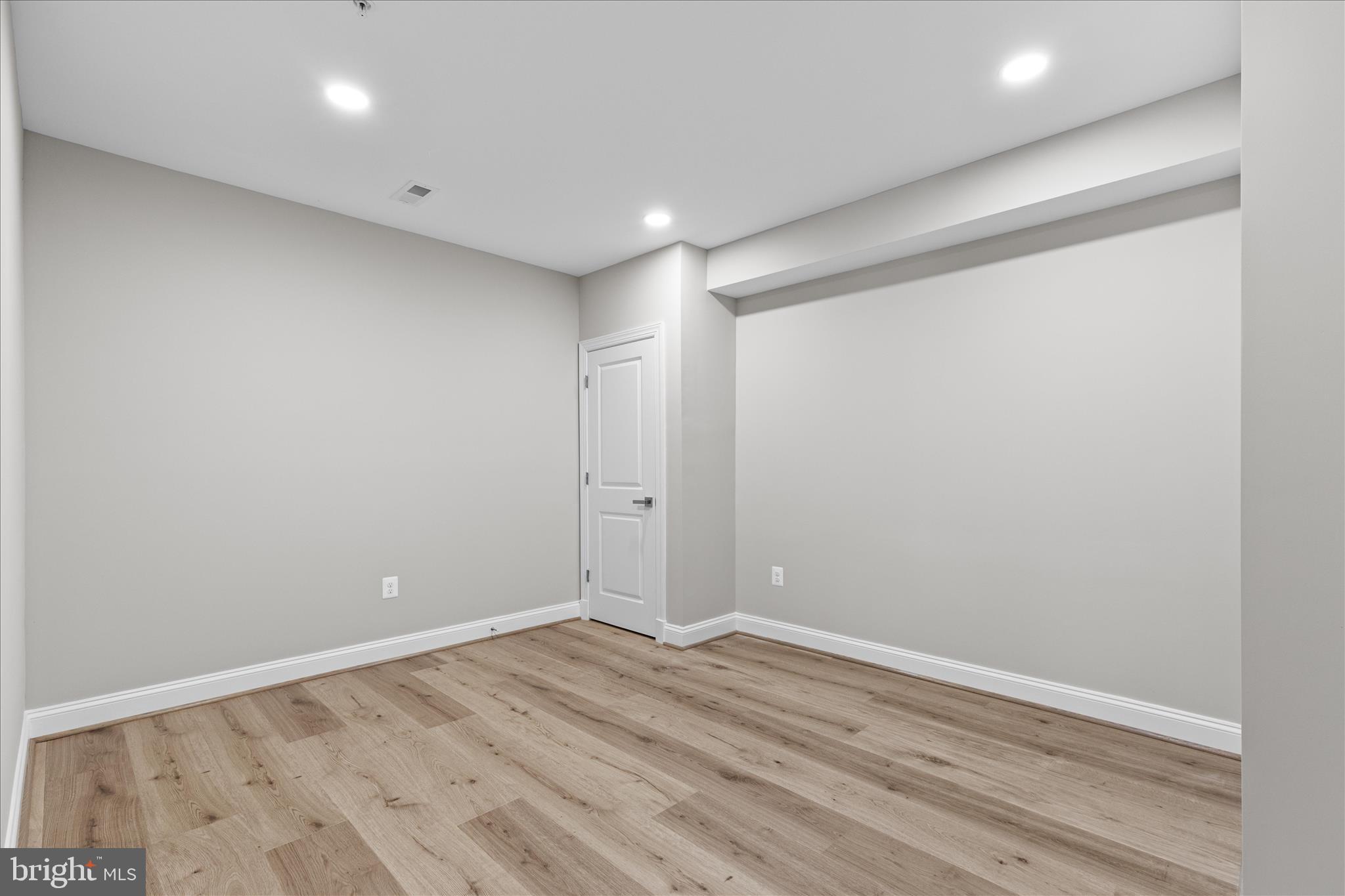 WATERFORD COVE - Residential