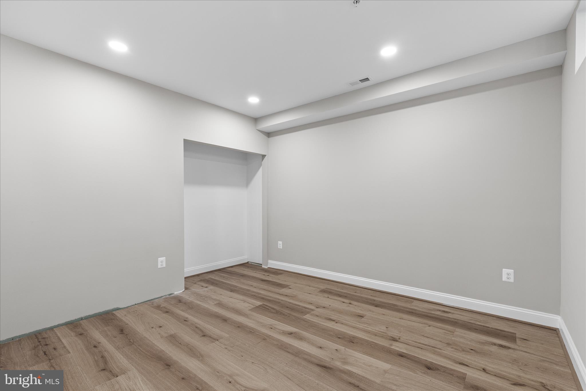 WATERFORD COVE - Residential