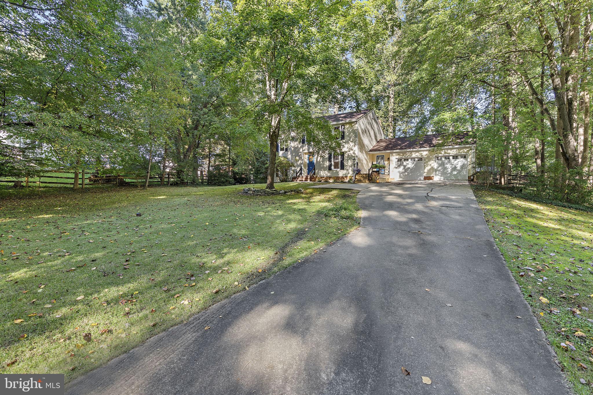 10384 LAUNCELOT LANE