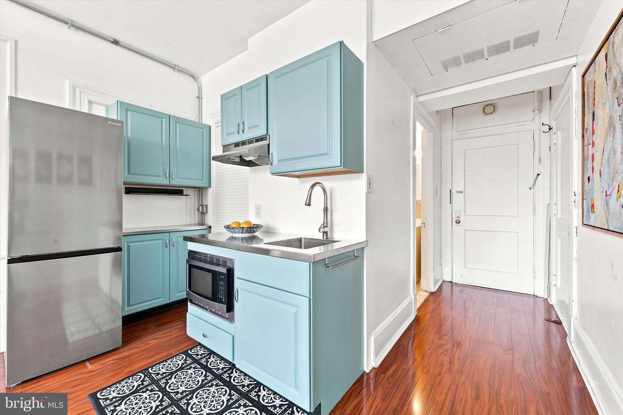 1324 LOCUST STREET 1207