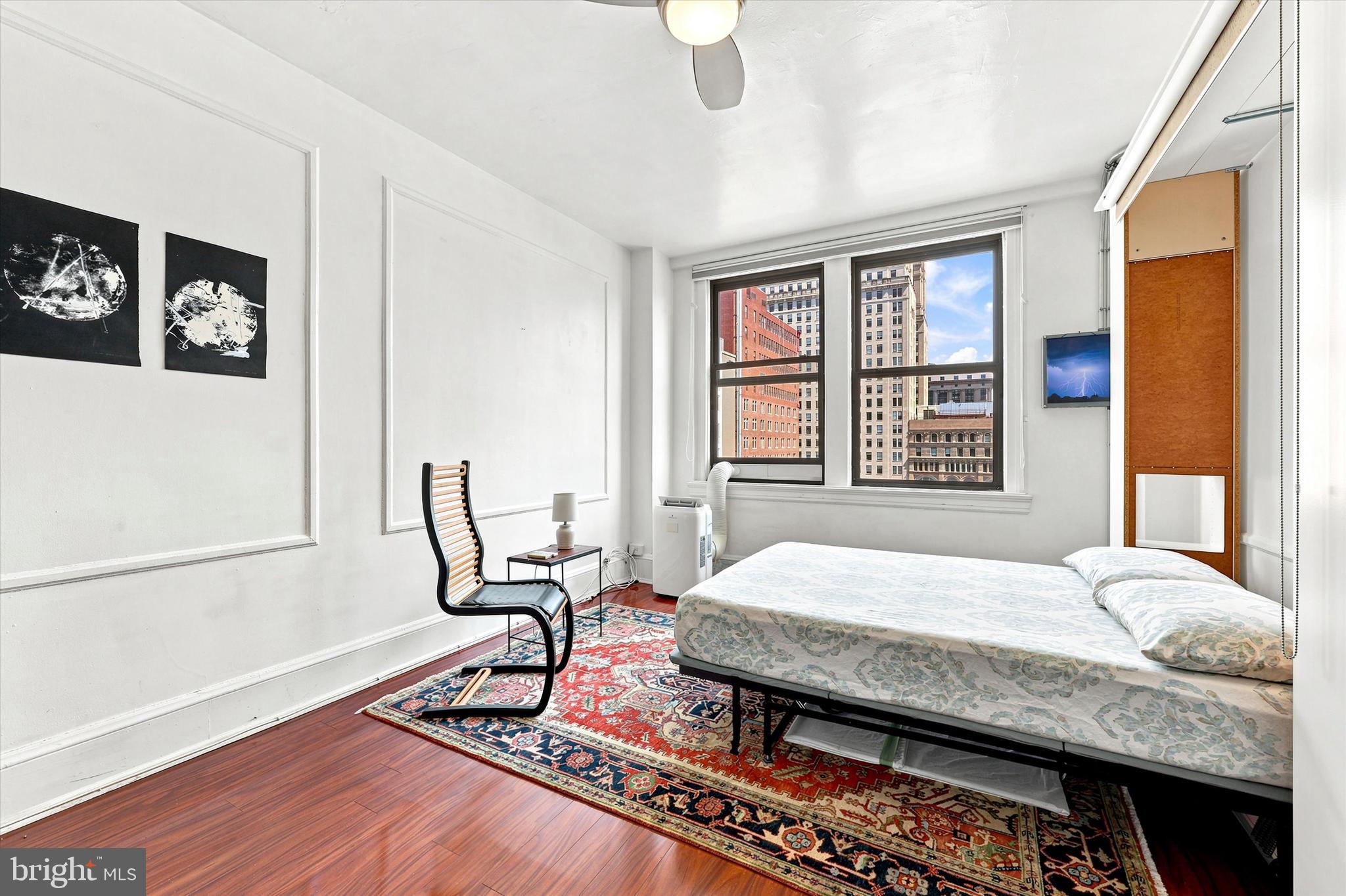 1324 LOCUST STREET 1207