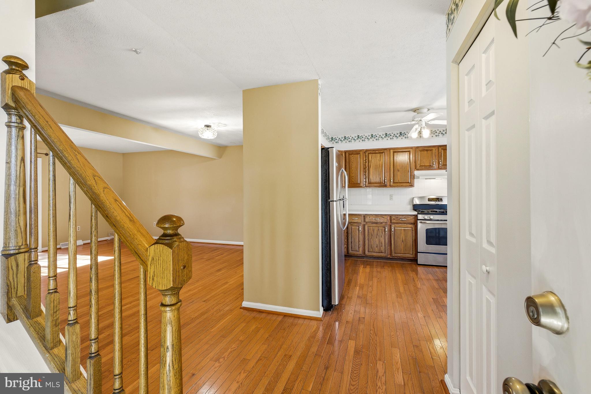 1211 SERON COURT