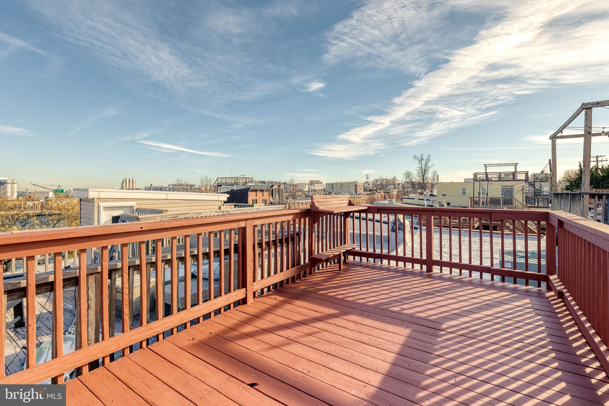 440 E CLEMENT STREET