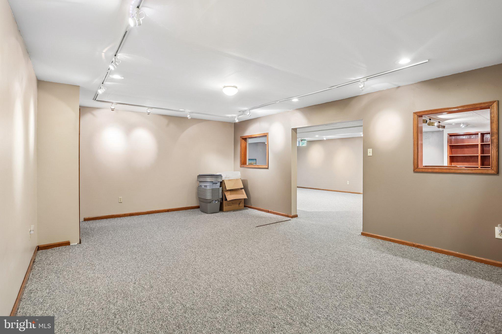 WYNNEWOOD - Residential