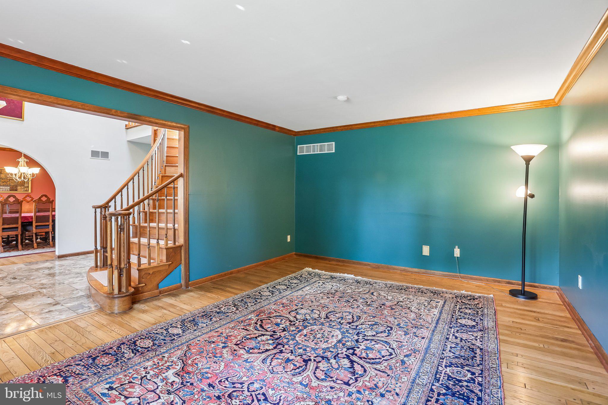 WYNNEWOOD - Residential