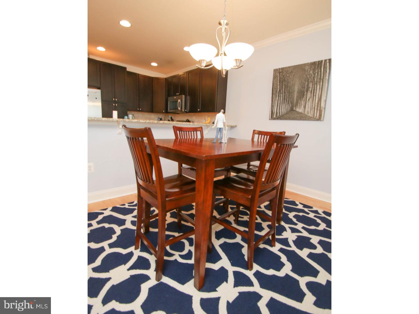 NAVAL SQUARE - Residential