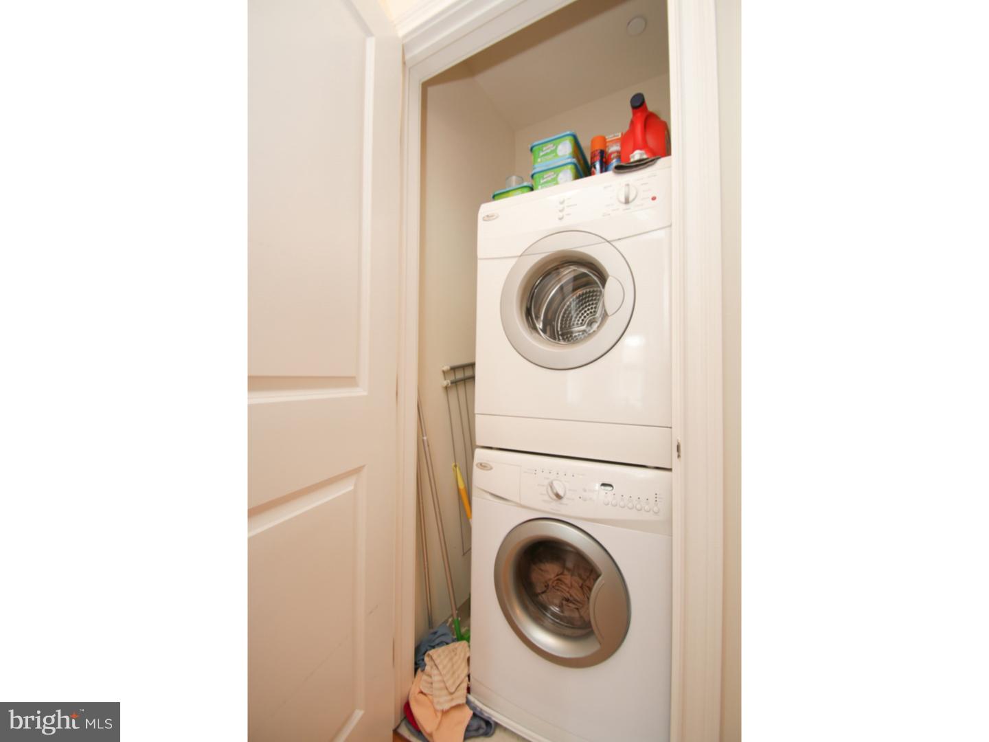 NAVAL SQUARE - Residential