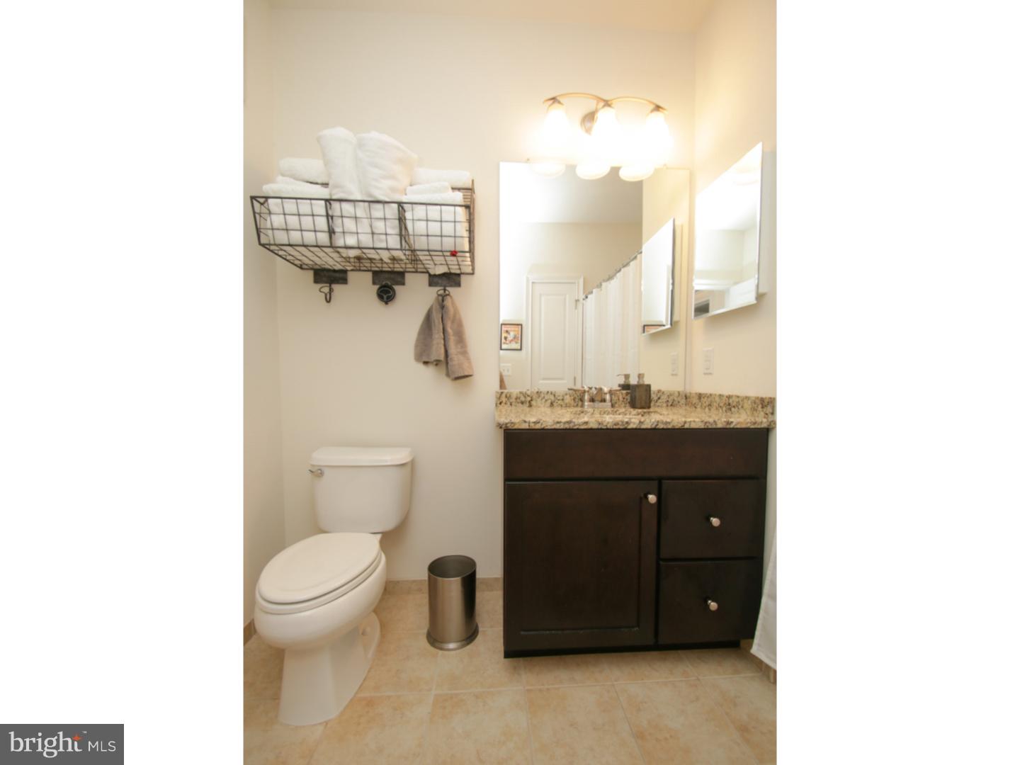 NAVAL SQUARE - Residential