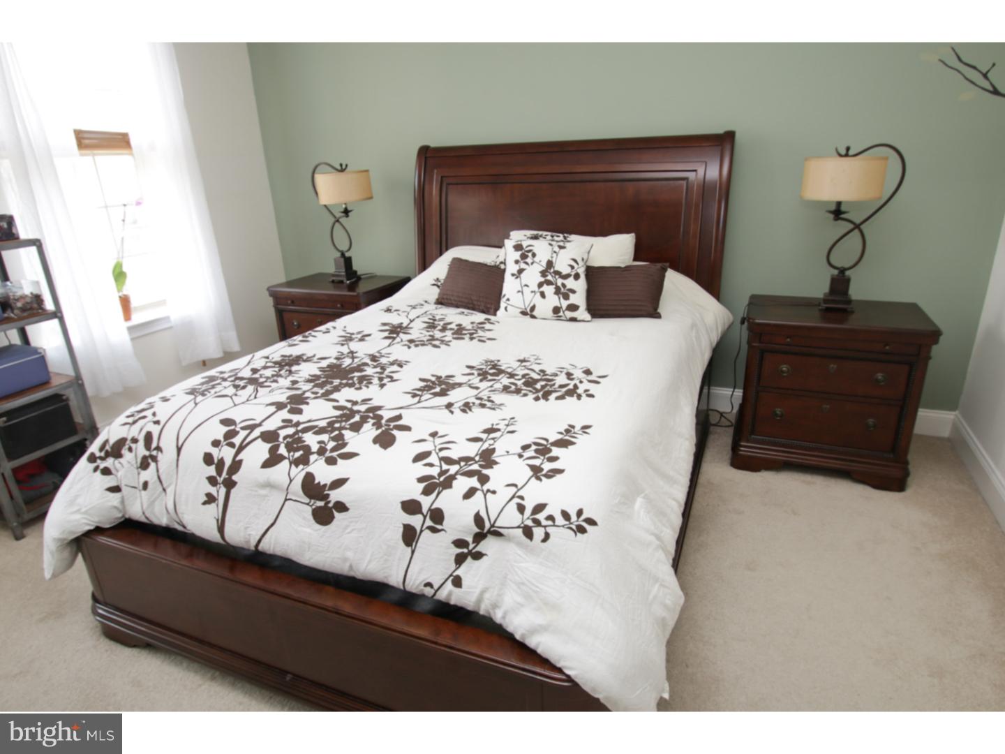 NAVAL SQUARE - Residential