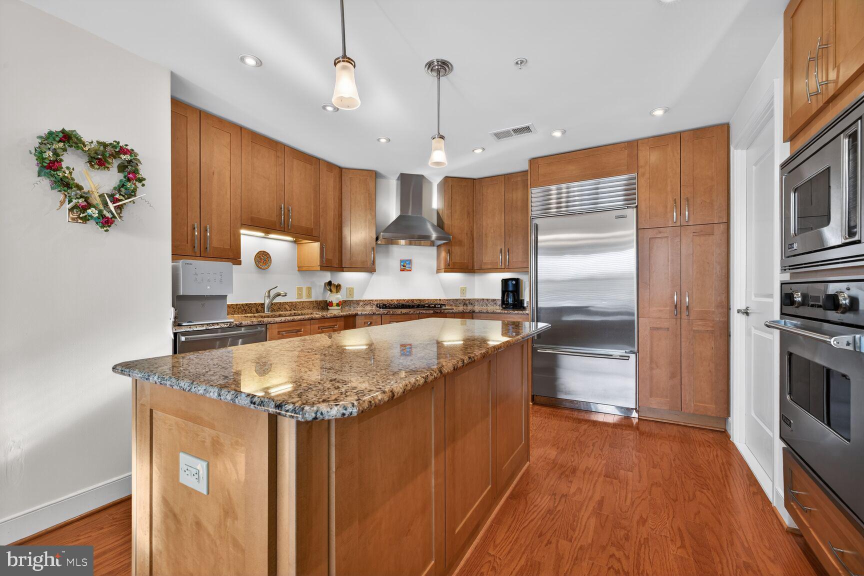 PARK POTOMAC - Residential