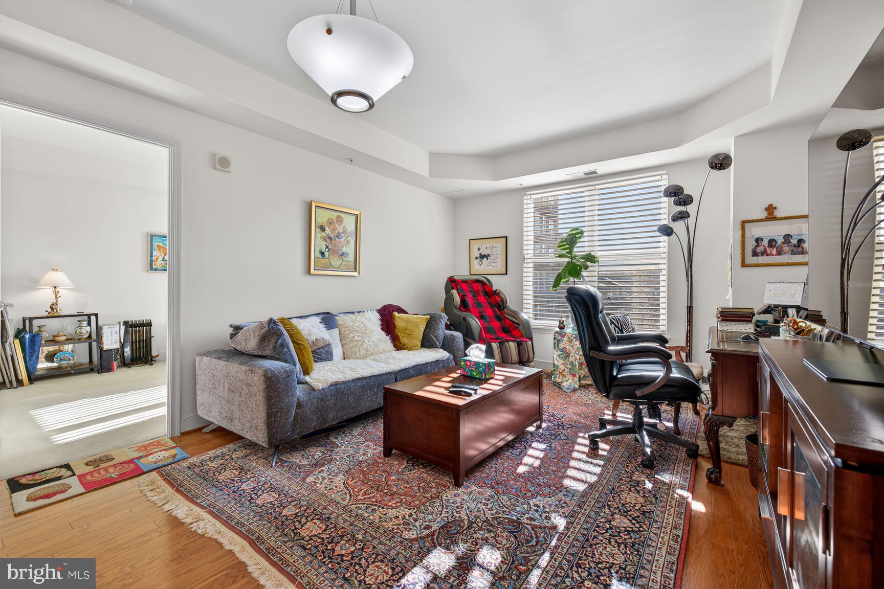 PARK POTOMAC - Residential