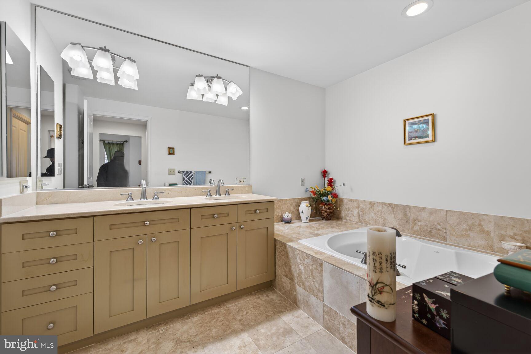 PARK POTOMAC - Residential