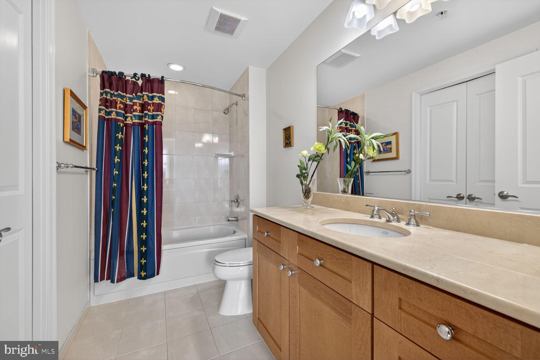 PARK POTOMAC - Residential