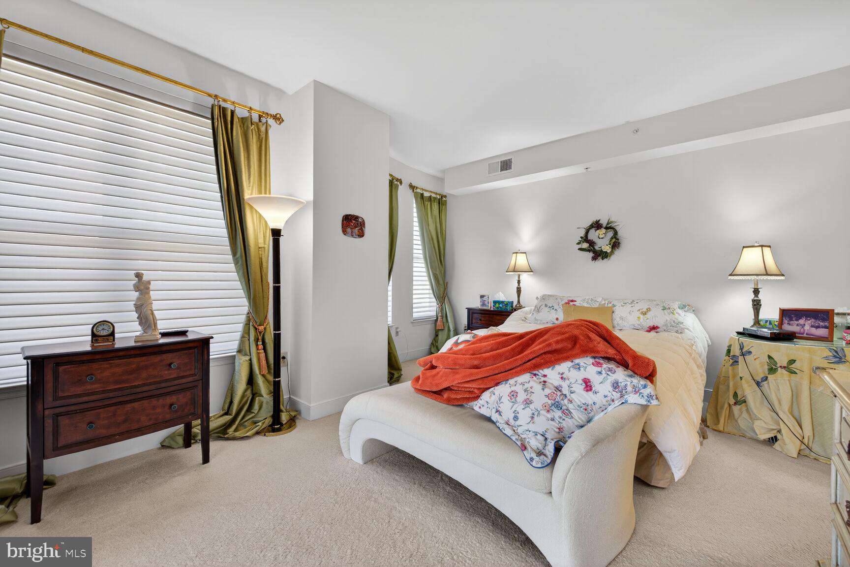 PARK POTOMAC - Residential