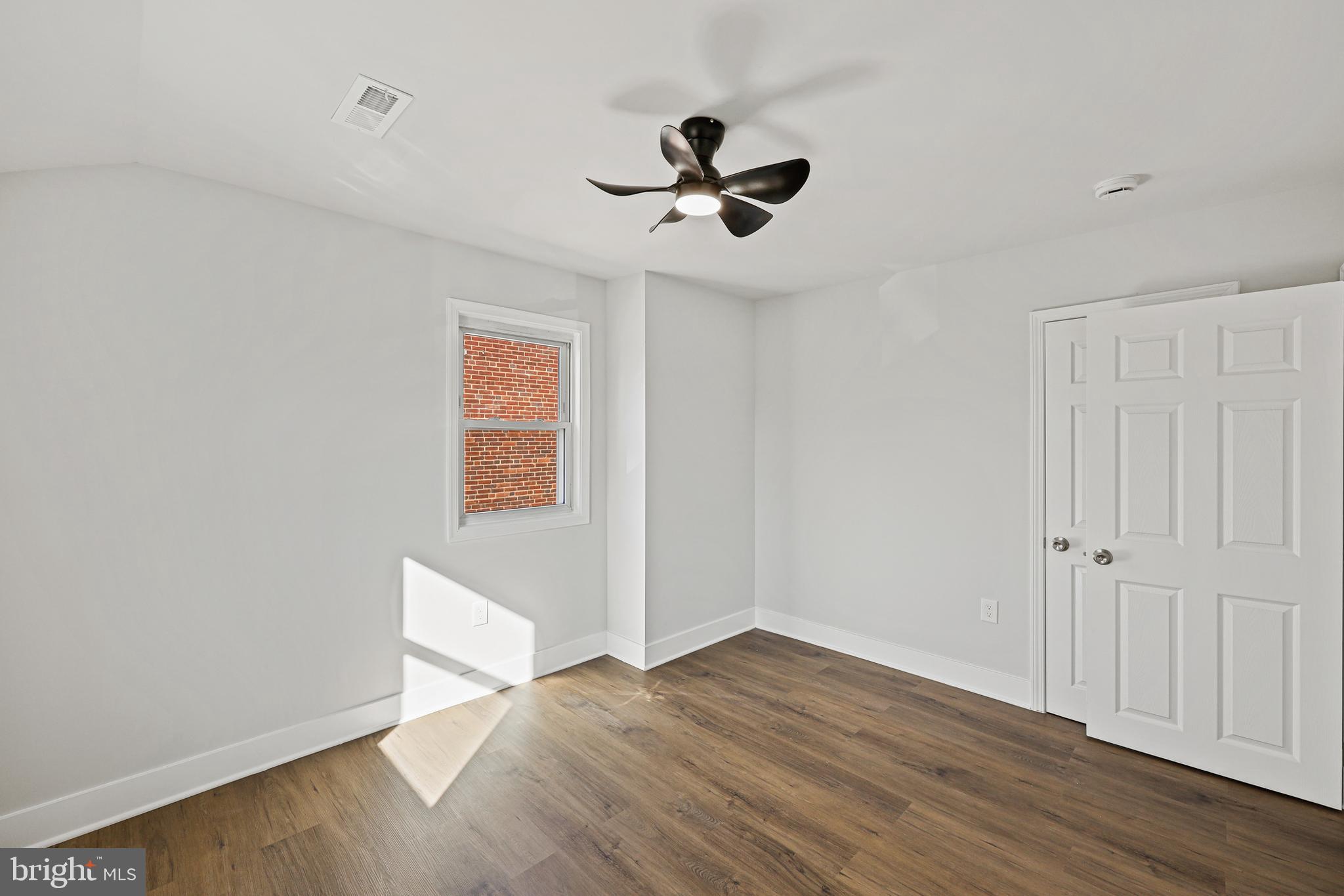 WOODMERE - Residential